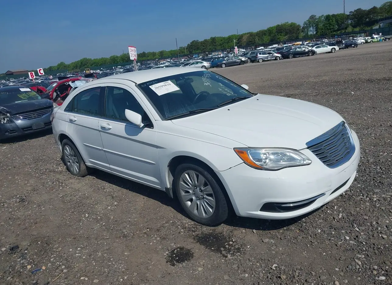 2012 CHRYSLER  - Image 1.