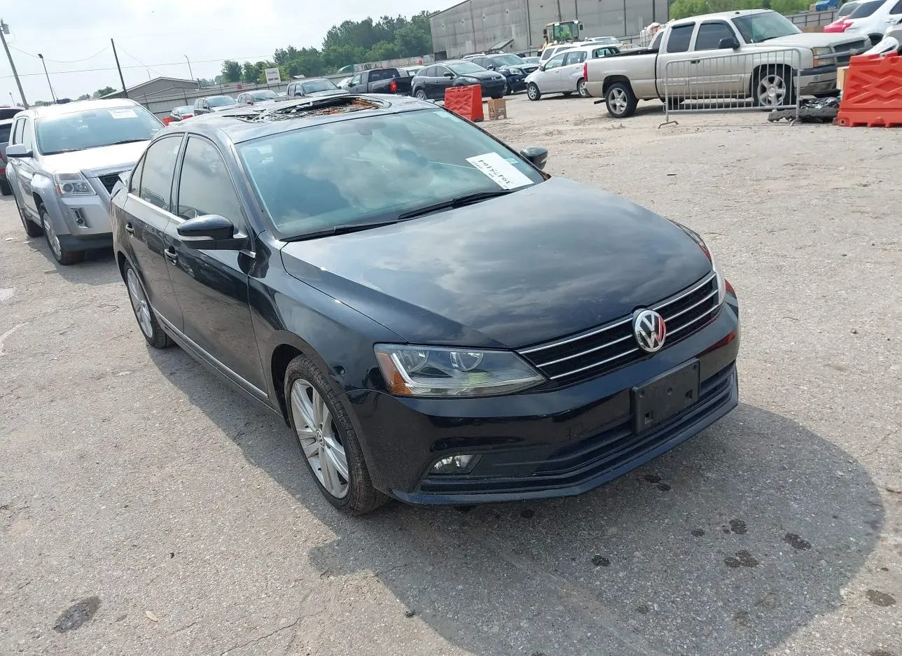 2017 VOLKSWAGEN  - Image 1.