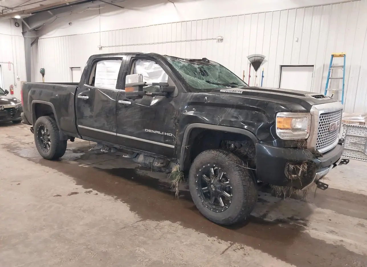 2017 GMC  - Image 1.