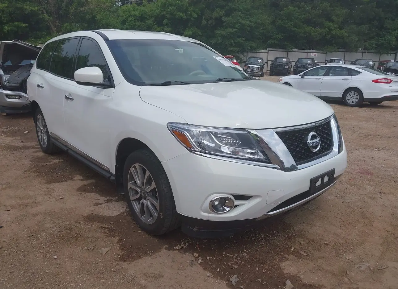 2014 NISSAN  - Image 1.