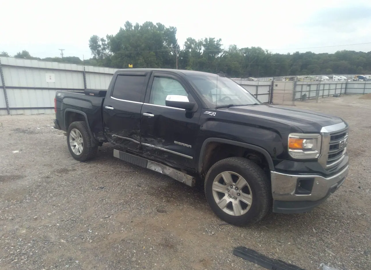 2015 GMC  - Image 1.