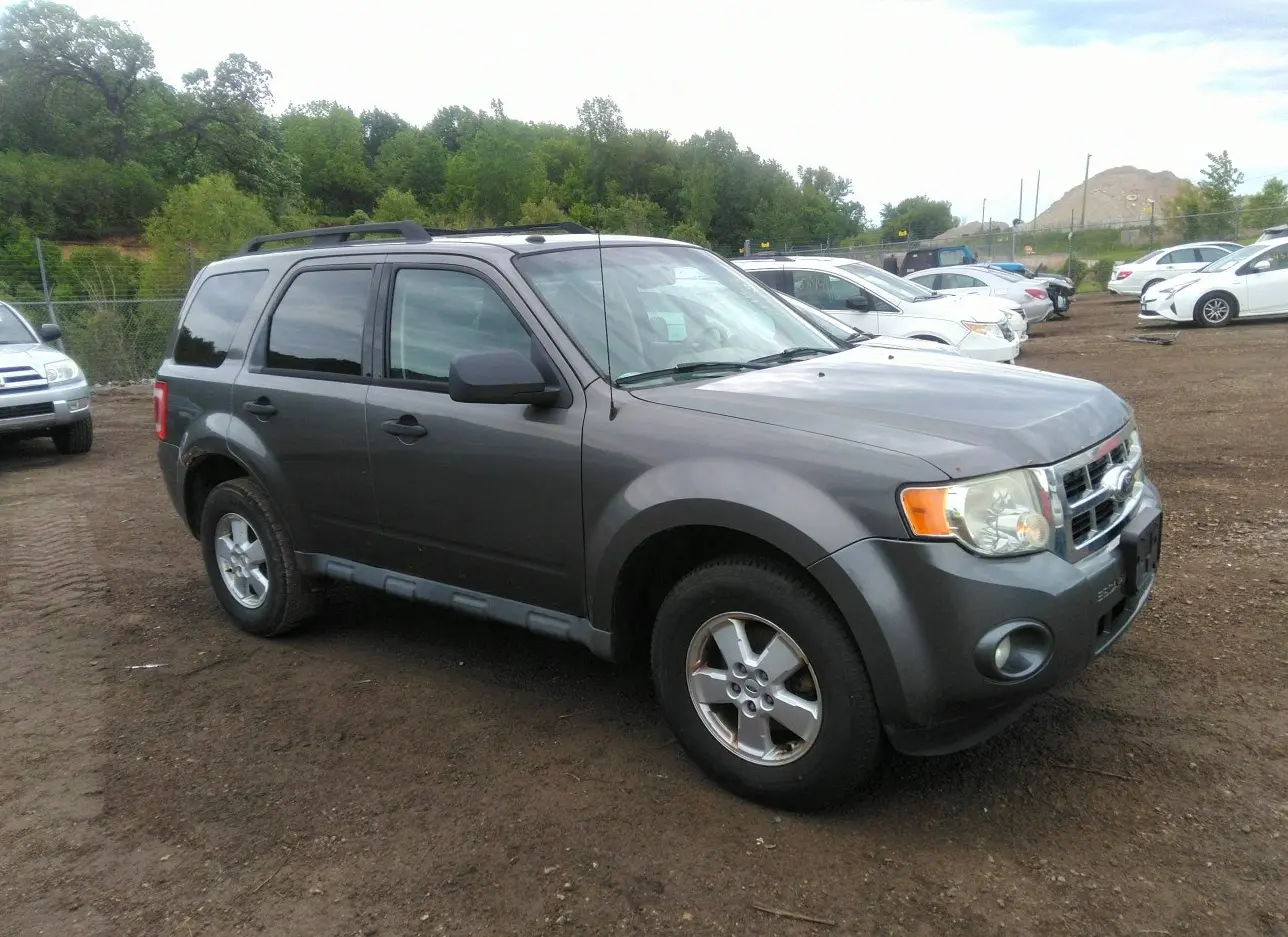 2010 FORD  - Image 1.