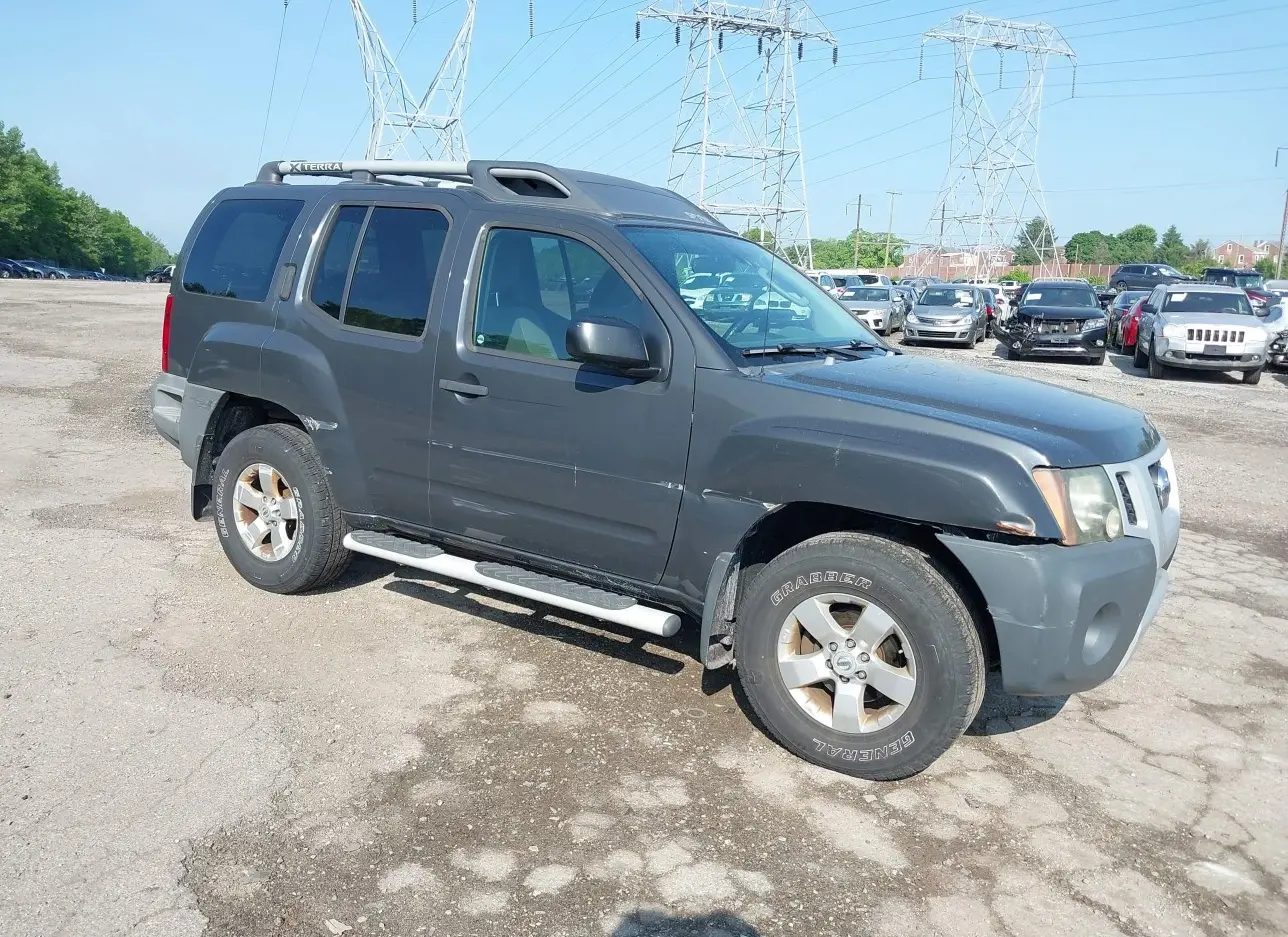 2010 NISSAN  - Image 1.