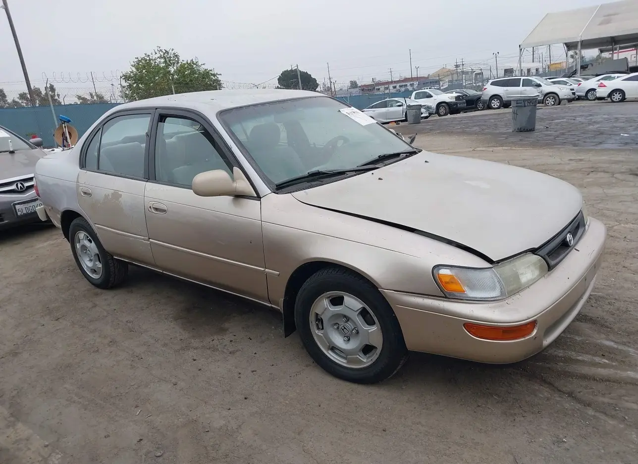 1996 TOYOTA  - Image 1.