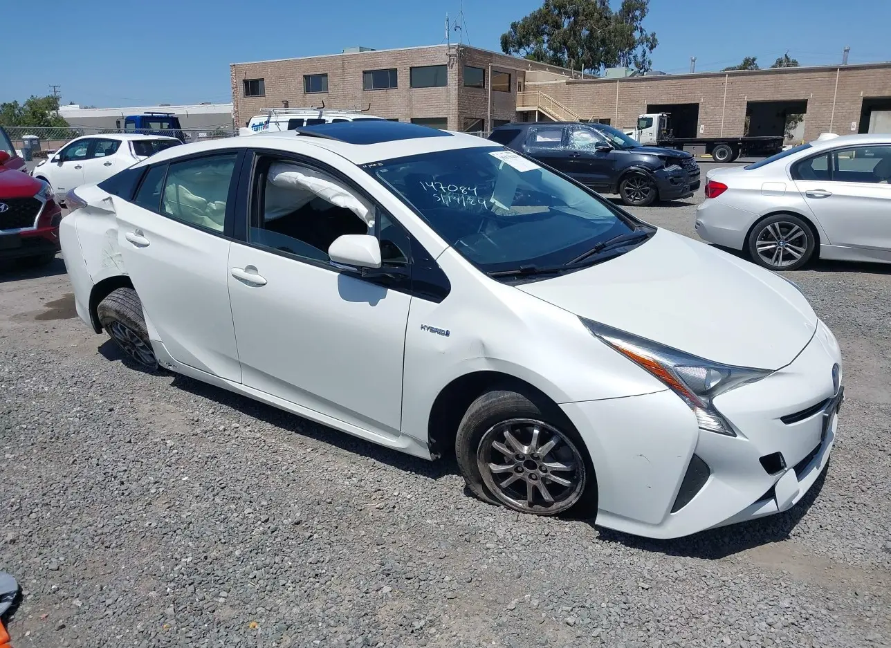 2016 TOYOTA  - Image 1.