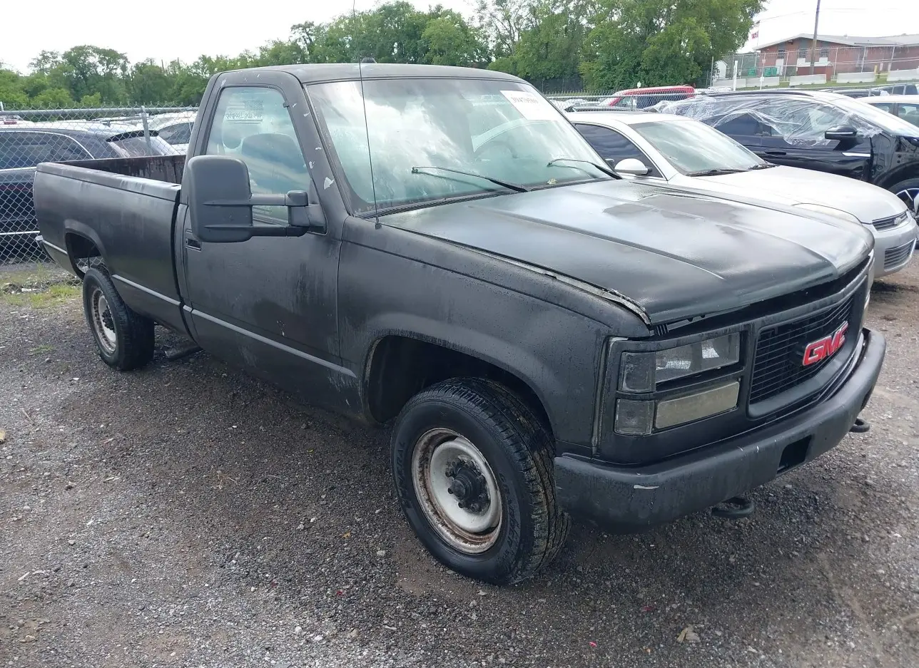 1995 GMC  - Image 1.