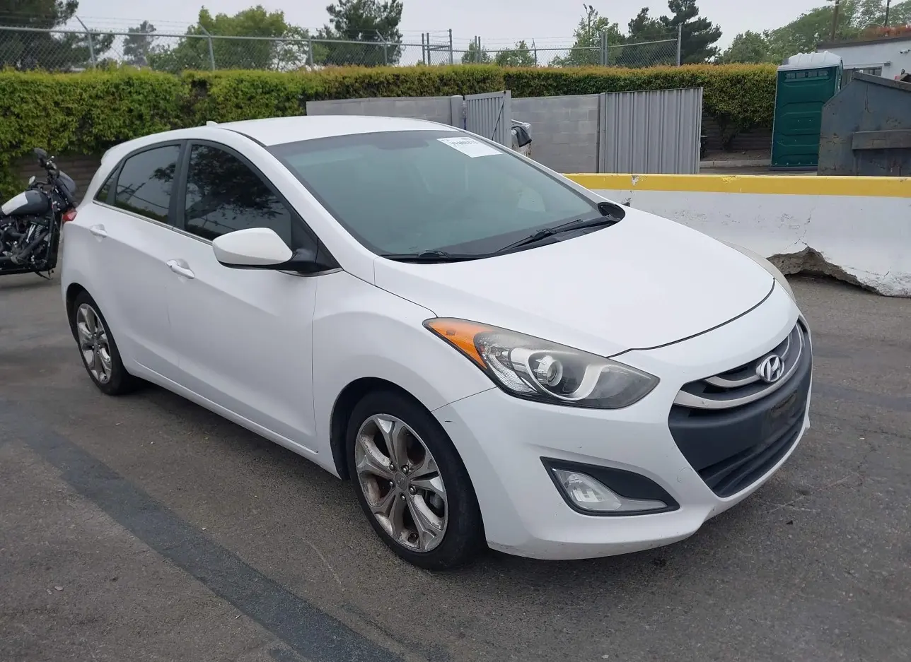 2013 HYUNDAI  - Image 1.