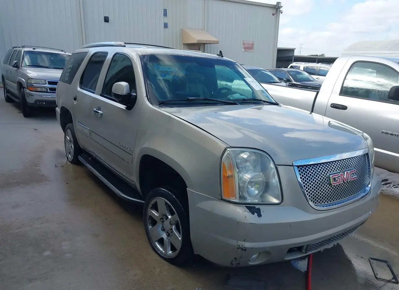 2007 GMC  - Image 1.