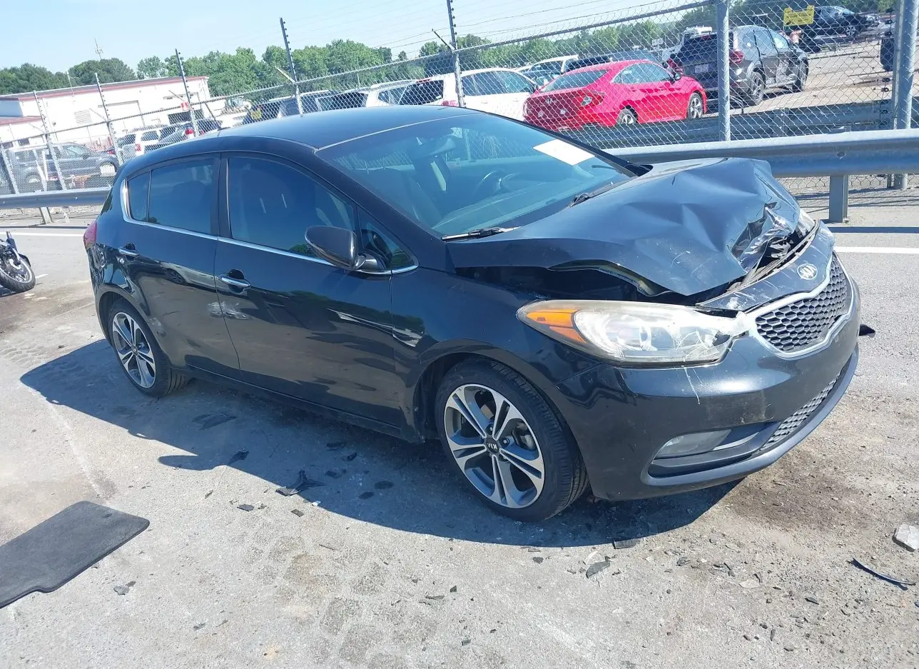 2016 KIA  - Image 1.