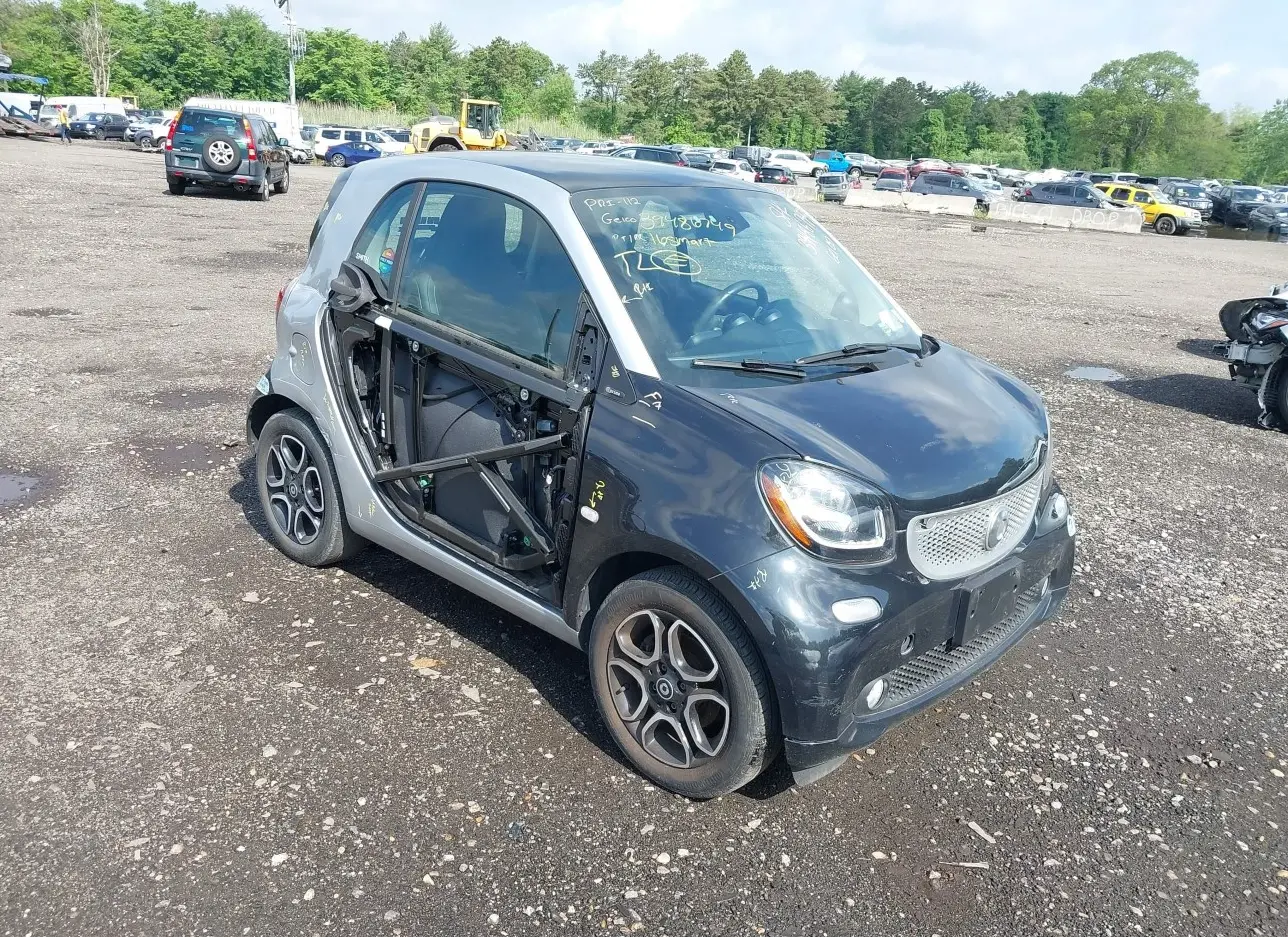 2016 SMART  - Image 1.