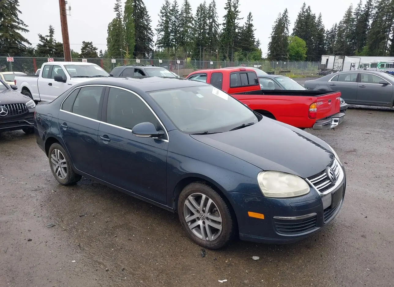 2005 VOLKSWAGEN  - Image 1.