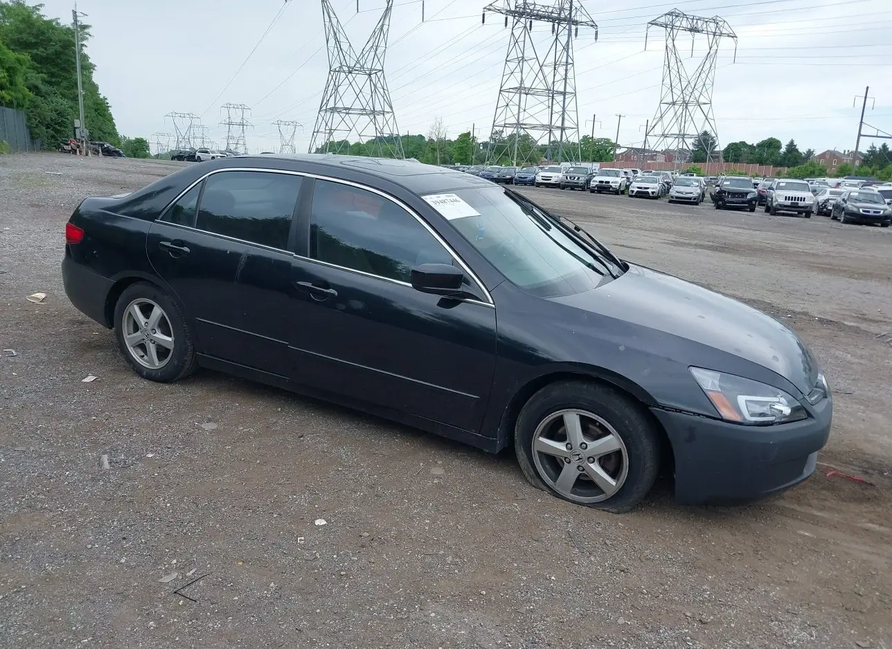 2005 HONDA  - Image 1.