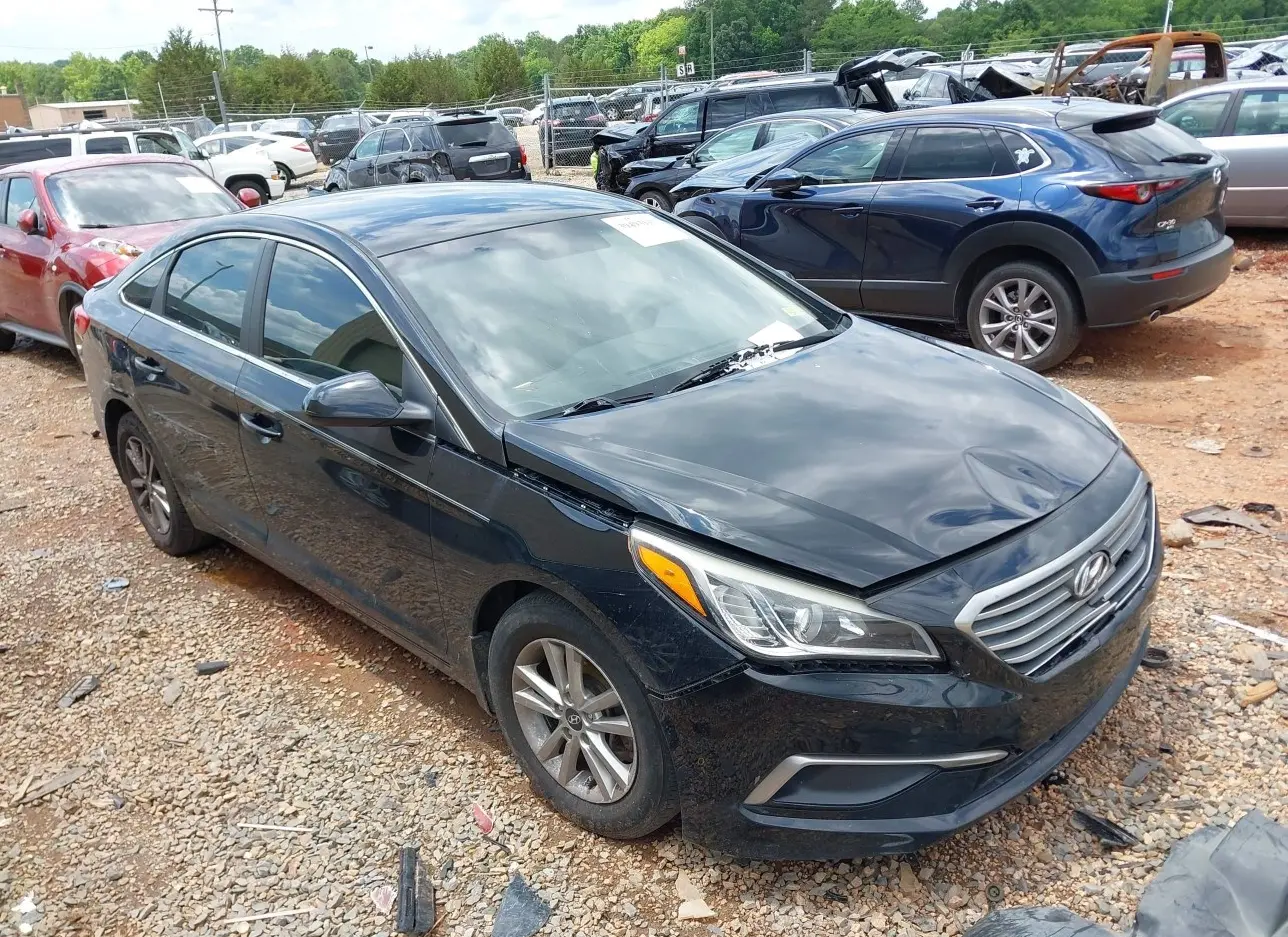 2017 HYUNDAI  - Image 1.