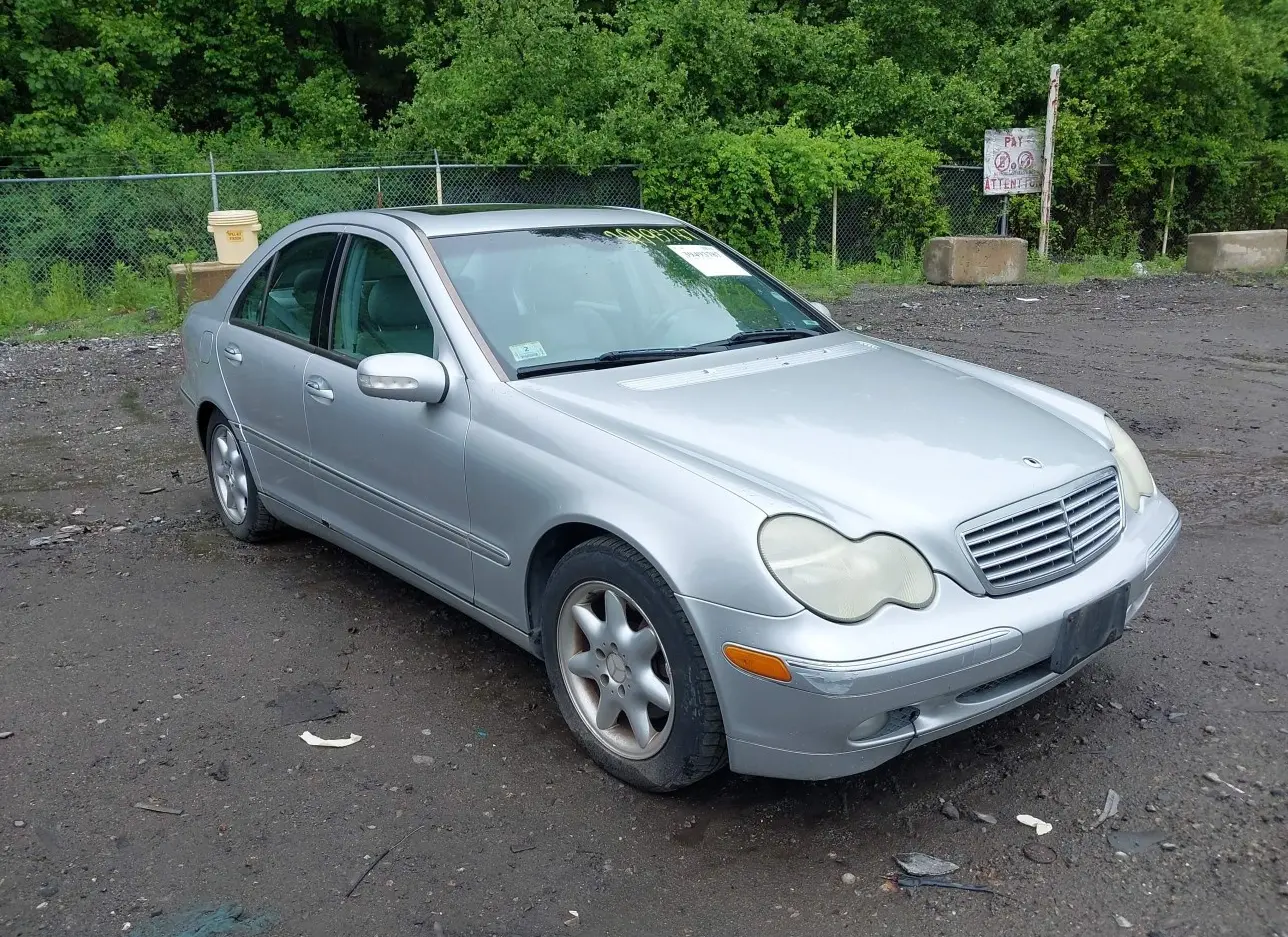 2004 MERCEDES-BENZ  - Image 1.