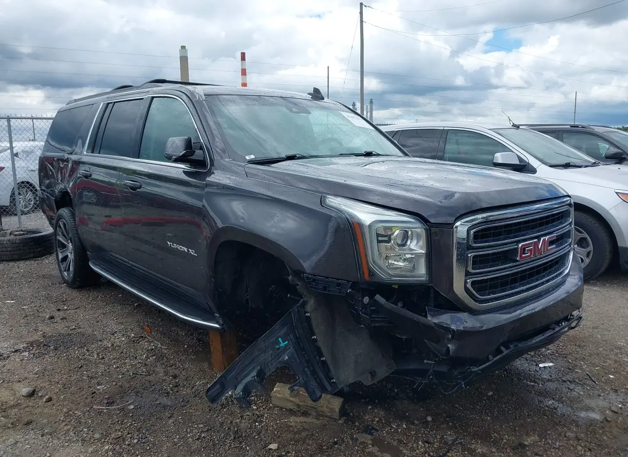 2016 GMC  - Image 1.