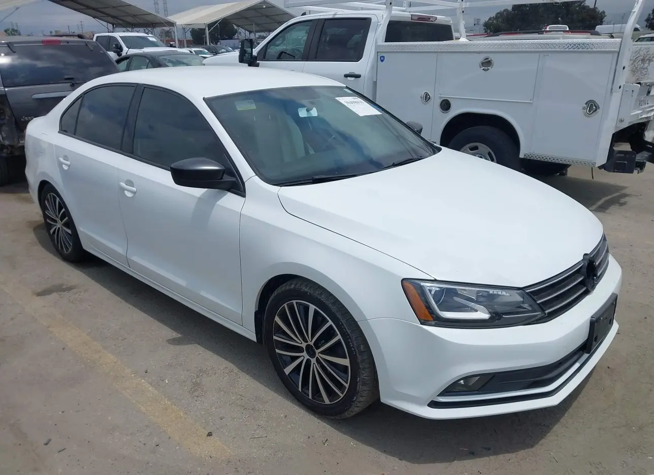 2016 VOLKSWAGEN  - Image 1.