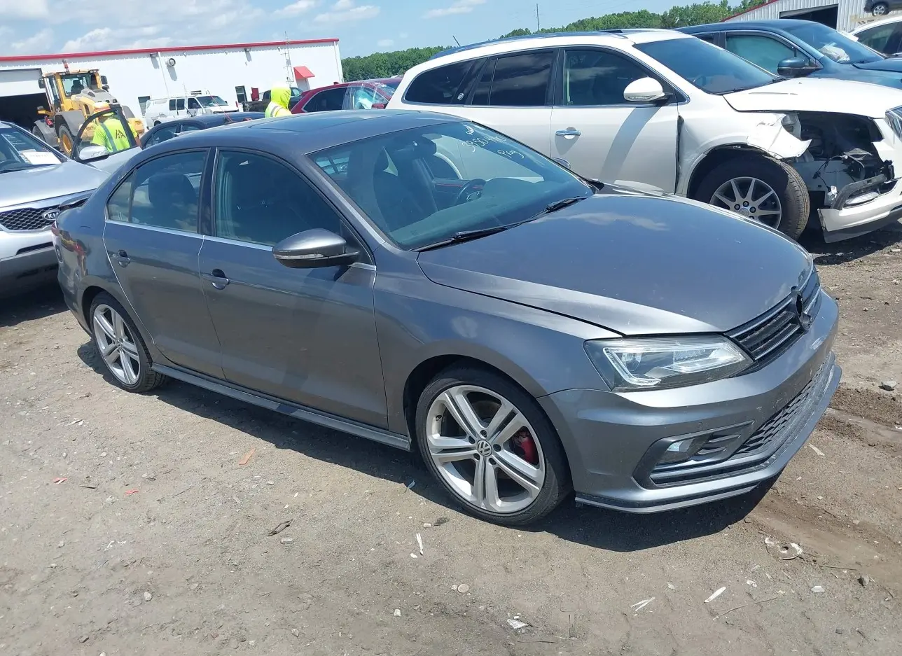 2017 VOLKSWAGEN  - Image 1.