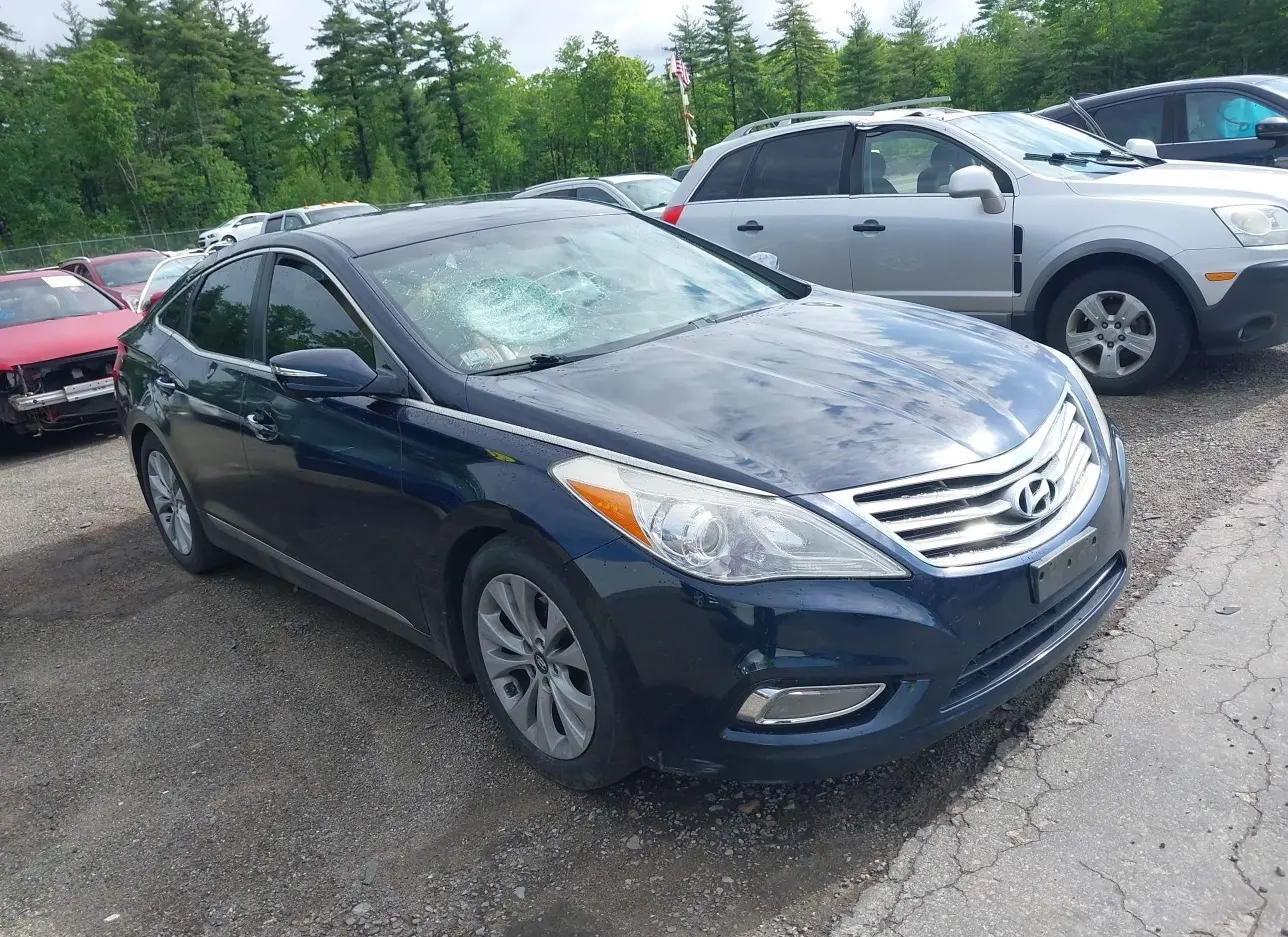 2013 HYUNDAI  - Image 1.