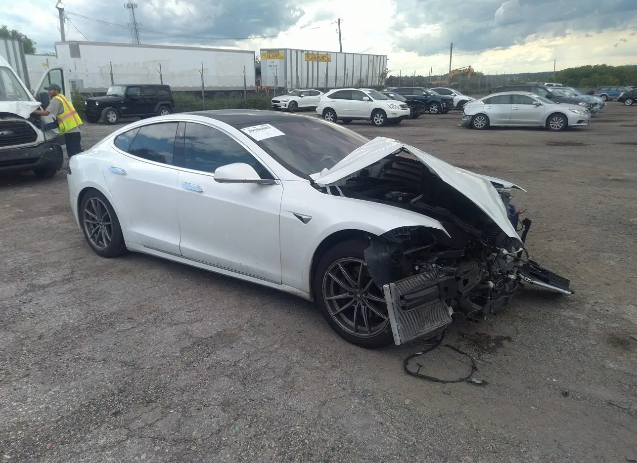 2019 TESLA  - Image 1.