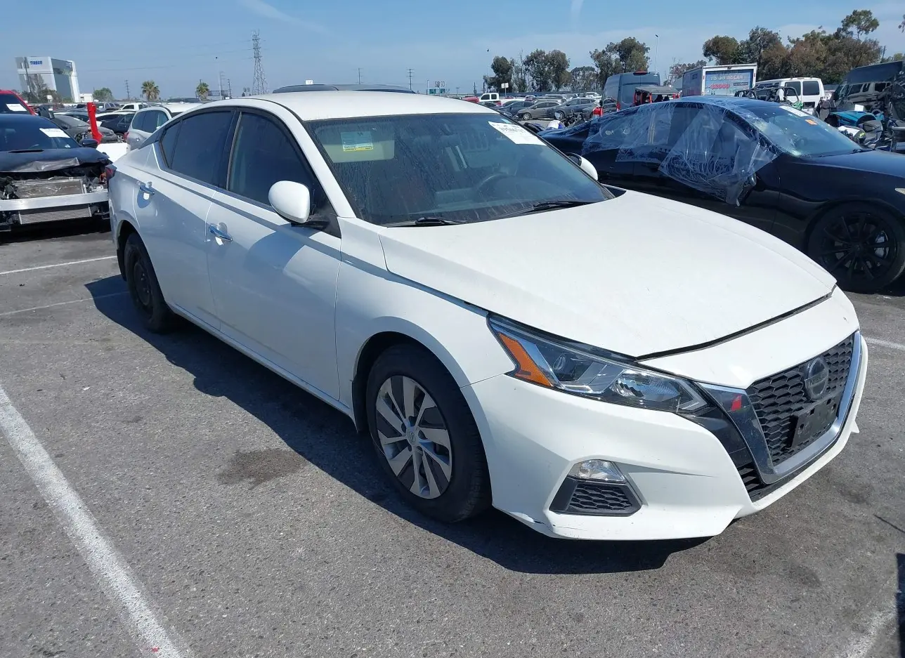 2019 NISSAN  - Image 1.