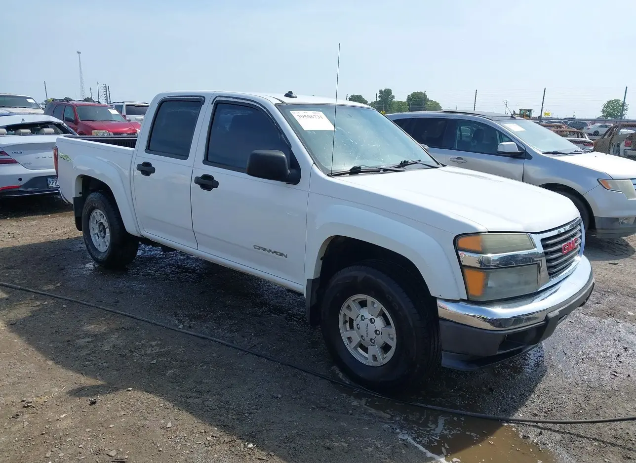 2004 GMC  - Image 1.