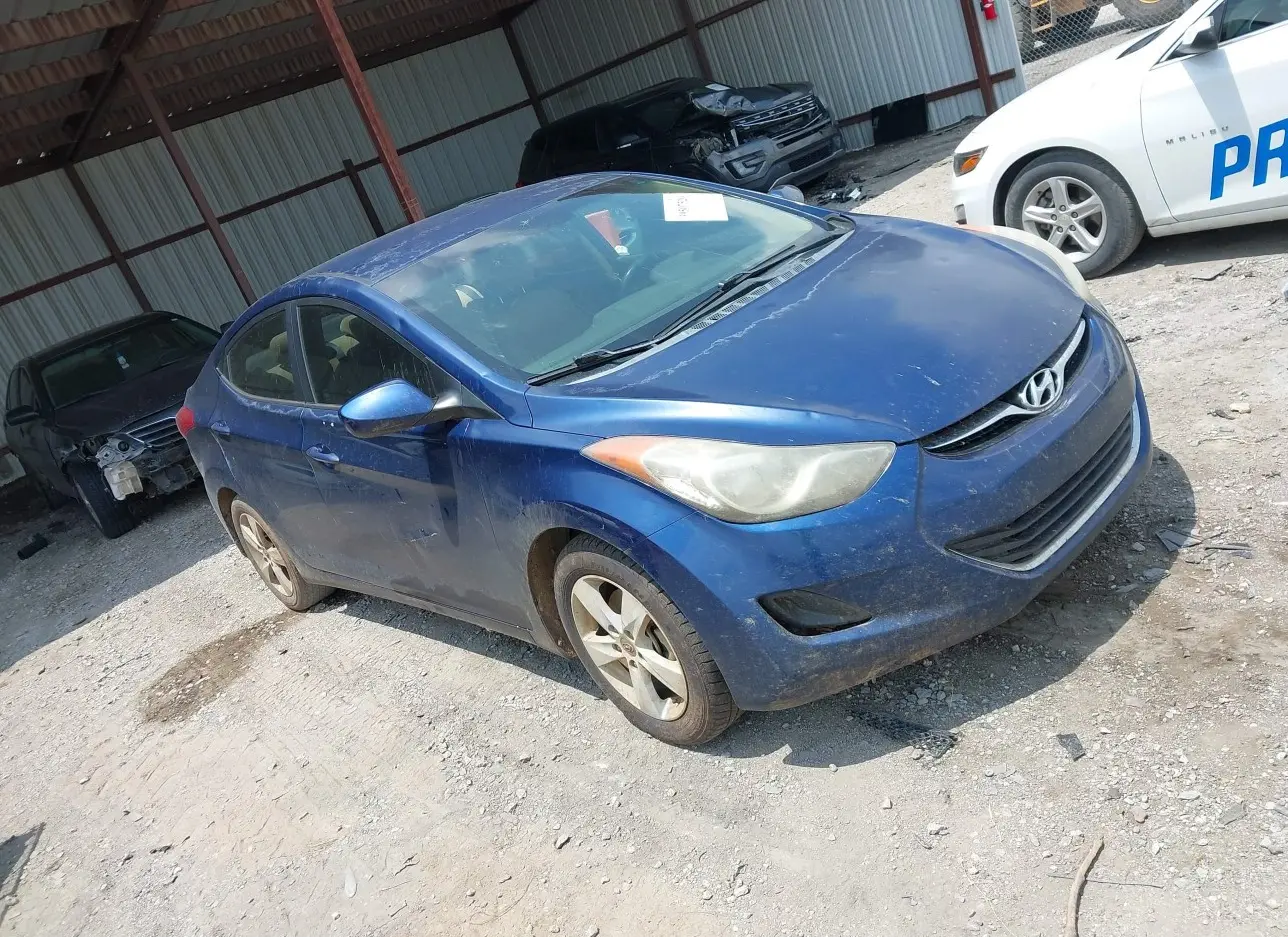 2013 HYUNDAI  - Image 1.