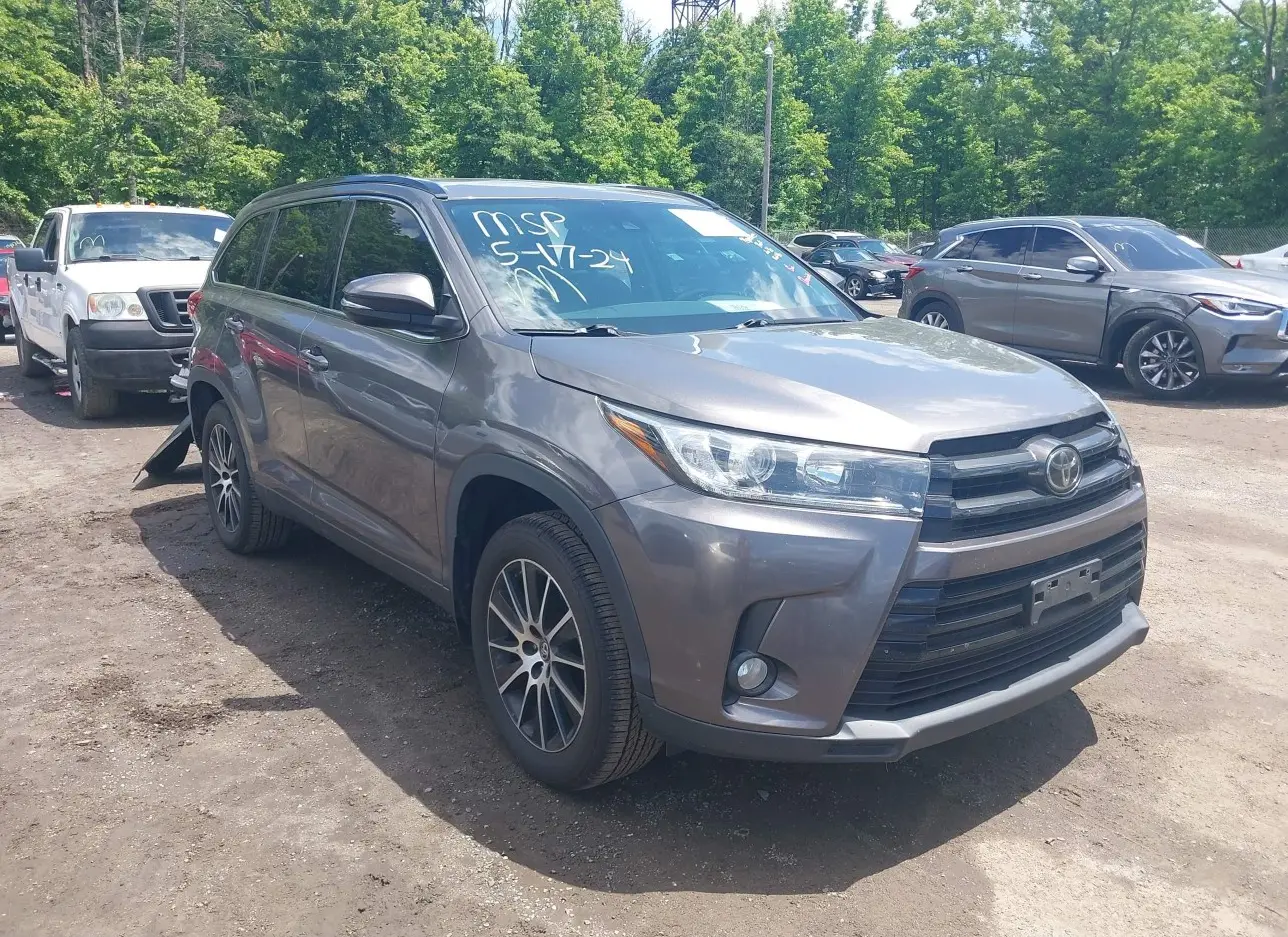 2018 TOYOTA  - Image 1.