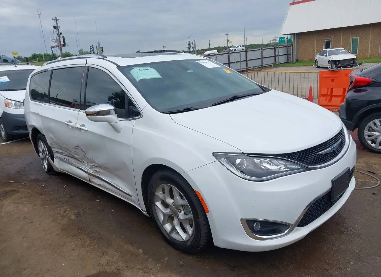 2019 CHRYSLER  - Image 1.