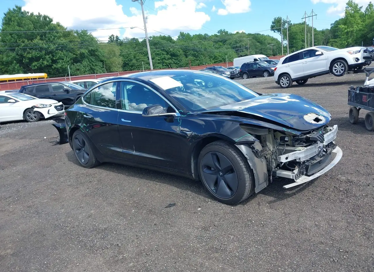 2018 TESLA  - Image 1.