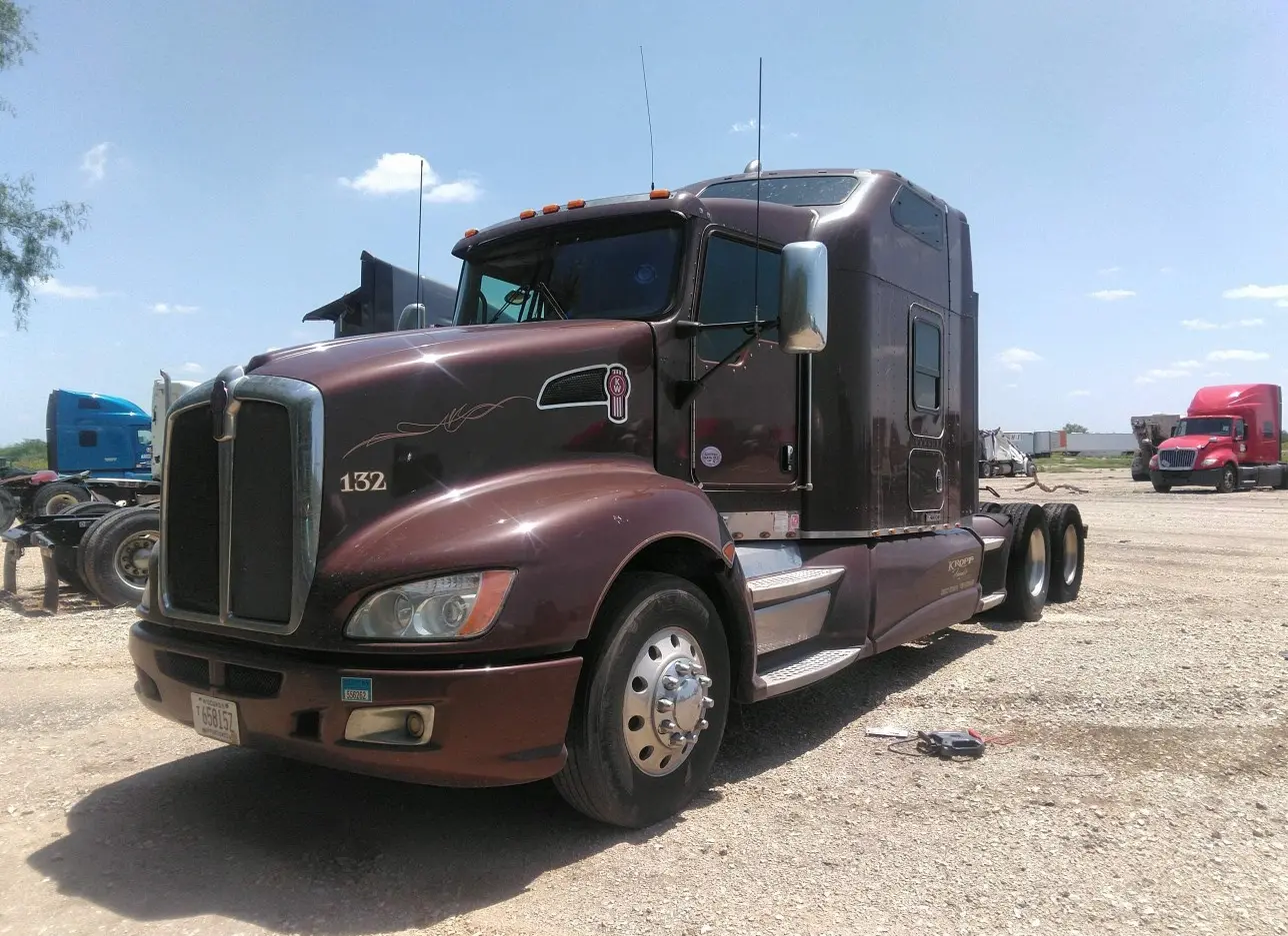 2009 KENWORTH  - Image 1.