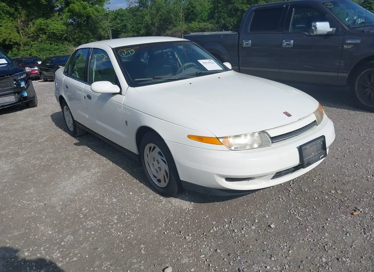 2001 SATURN  - Image 1.