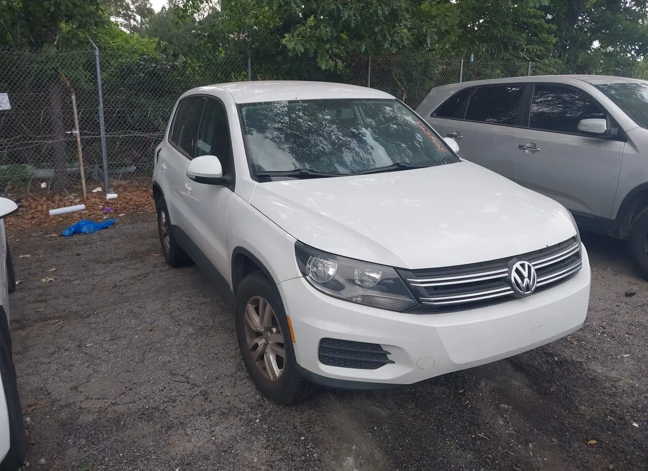 2014 VOLKSWAGEN  - Image 1.