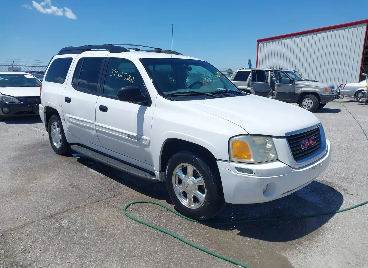 2003 GMC  - Image 1.