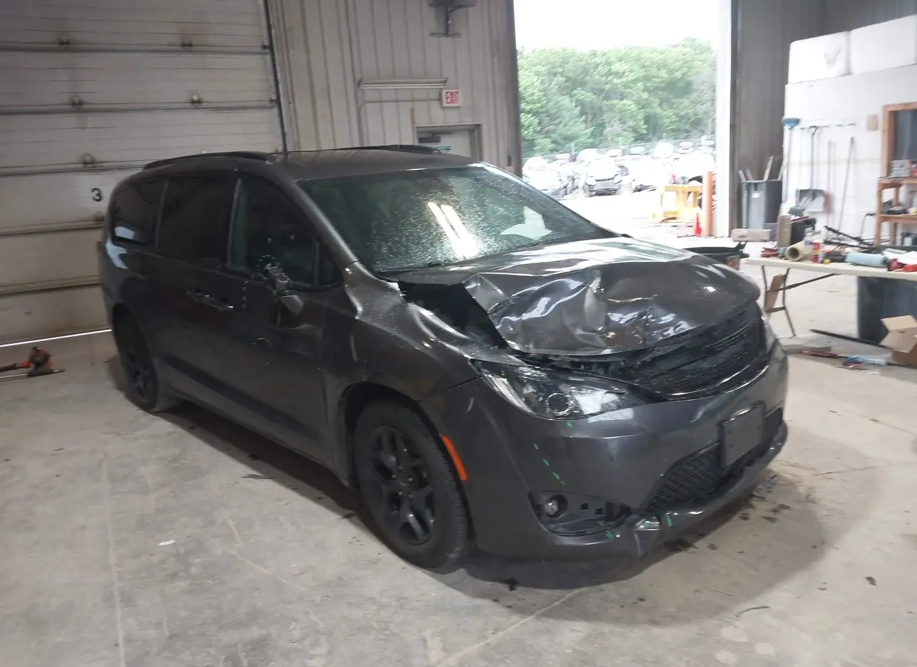 2019 CHRYSLER  - Image 1.