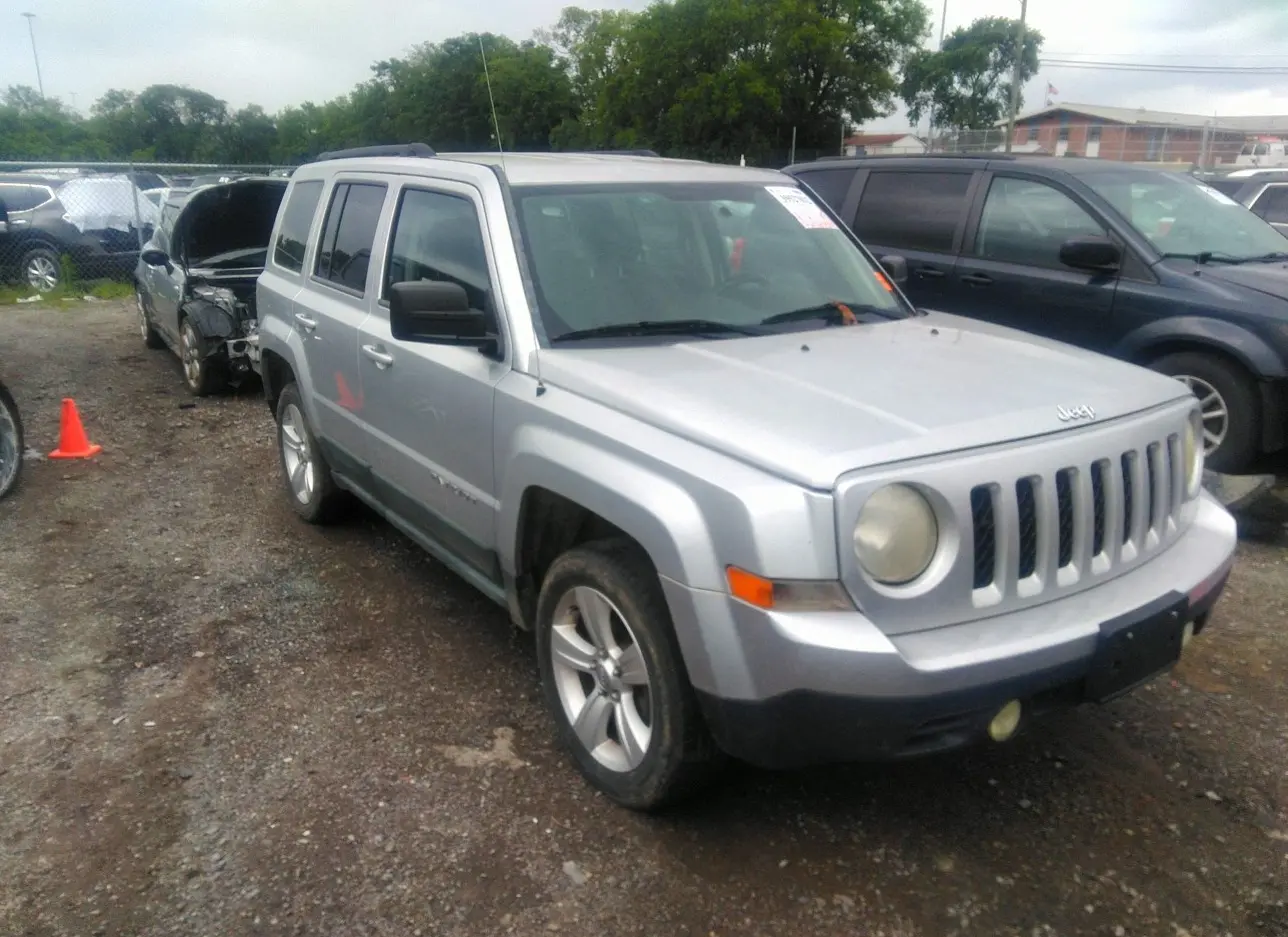 2011 JEEP  - Image 1.