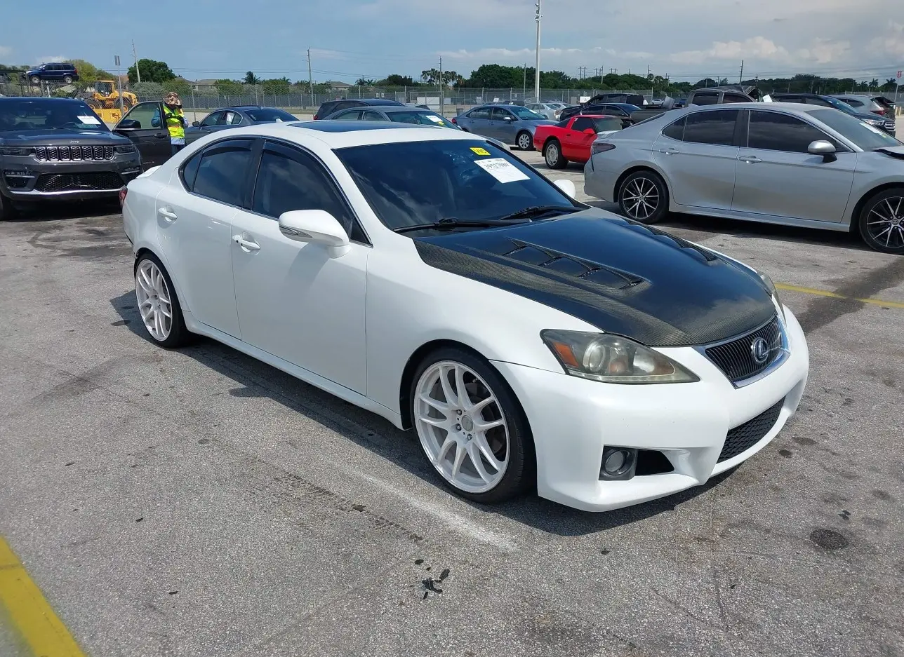 2009 LEXUS  - Image 1.