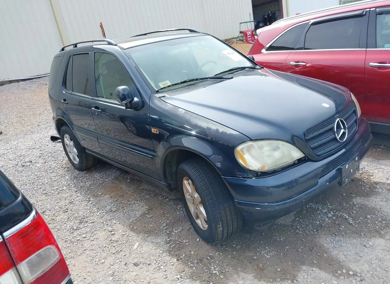 2000 MERCEDES-BENZ  - Image 1.