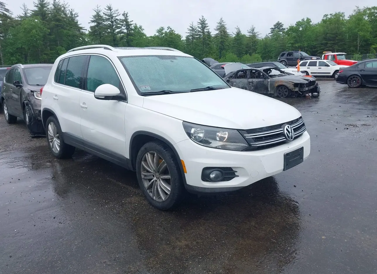 2012 VOLKSWAGEN  - Image 1.