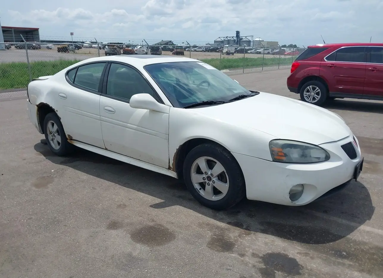 2004 PONTIAC  - Image 1.