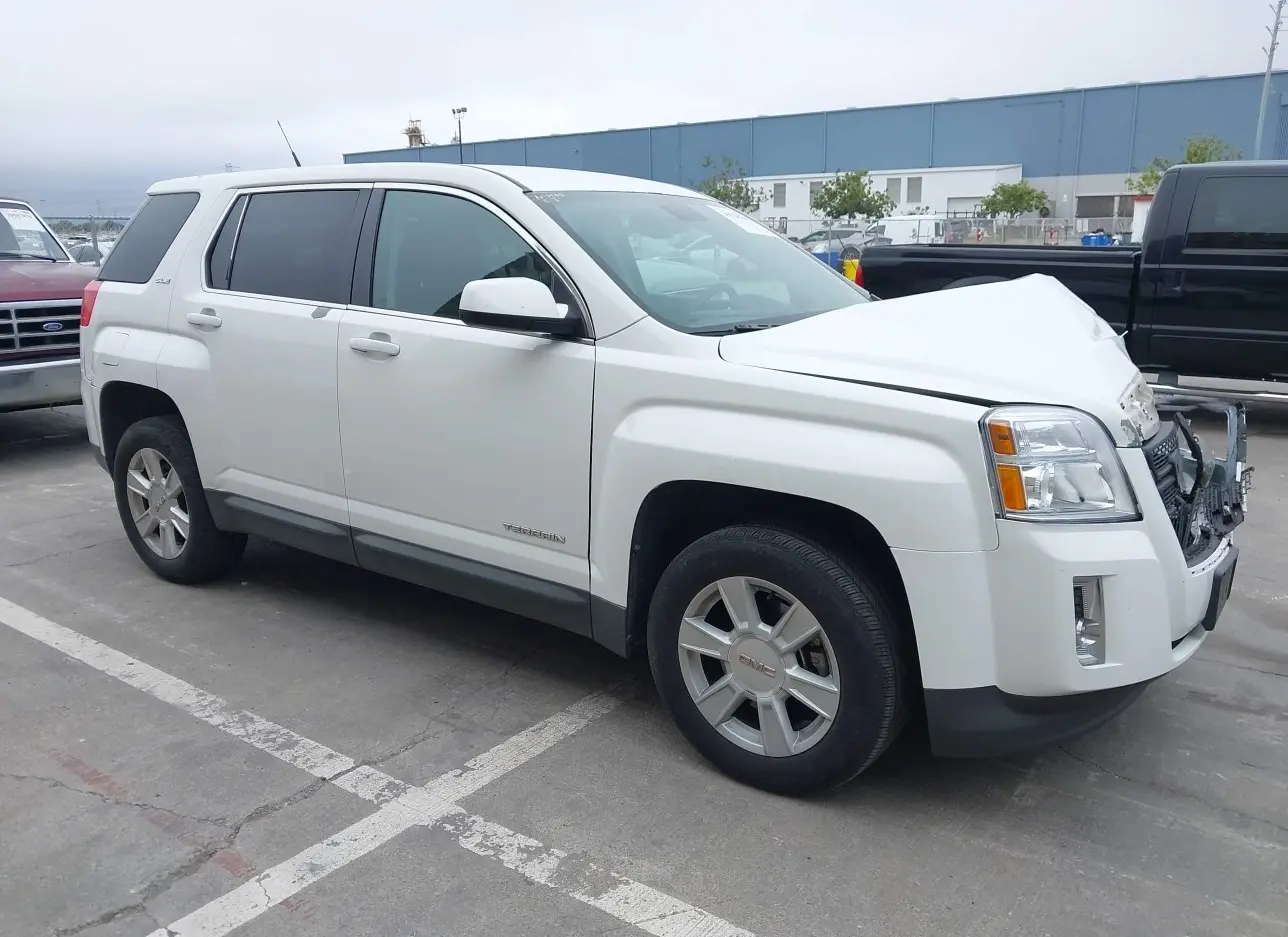 2012 GMC  - Image 1.