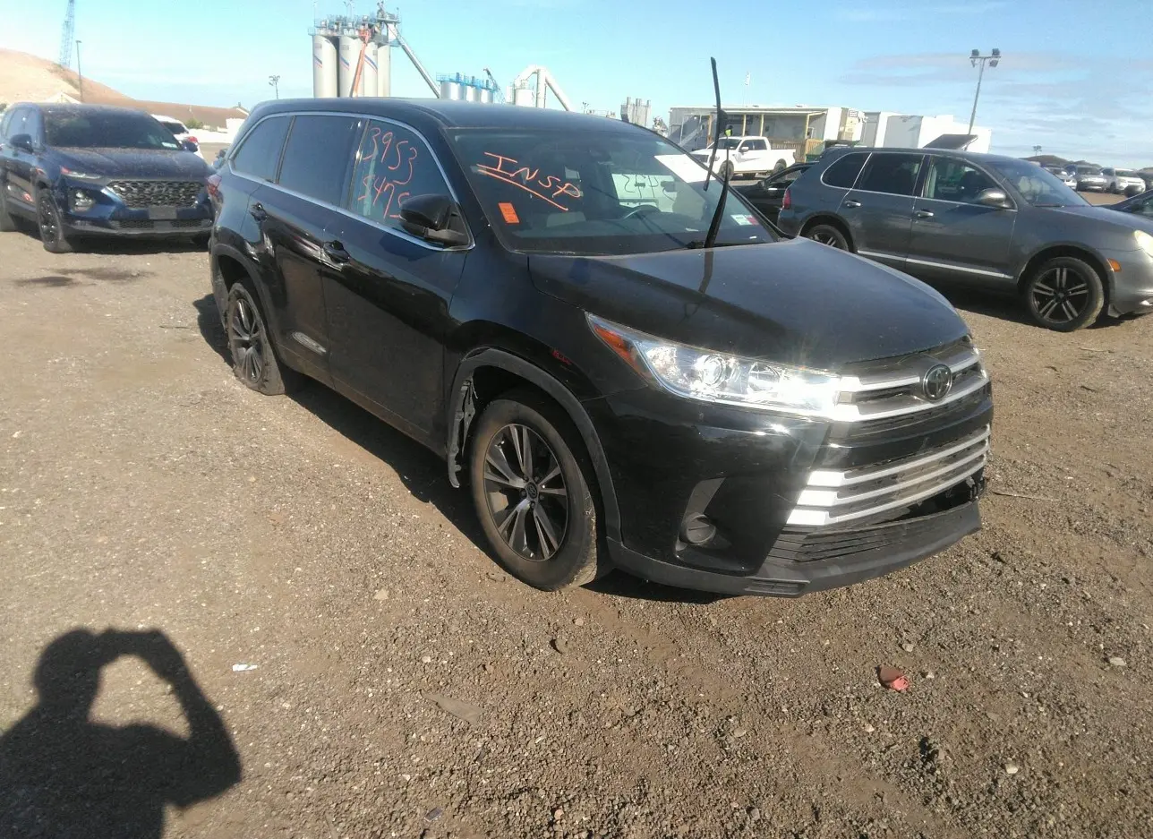 2018 TOYOTA  - Image 1.