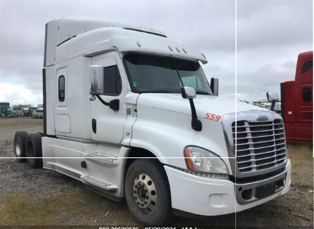 2017 FREIGHTLINER  - Image 1.