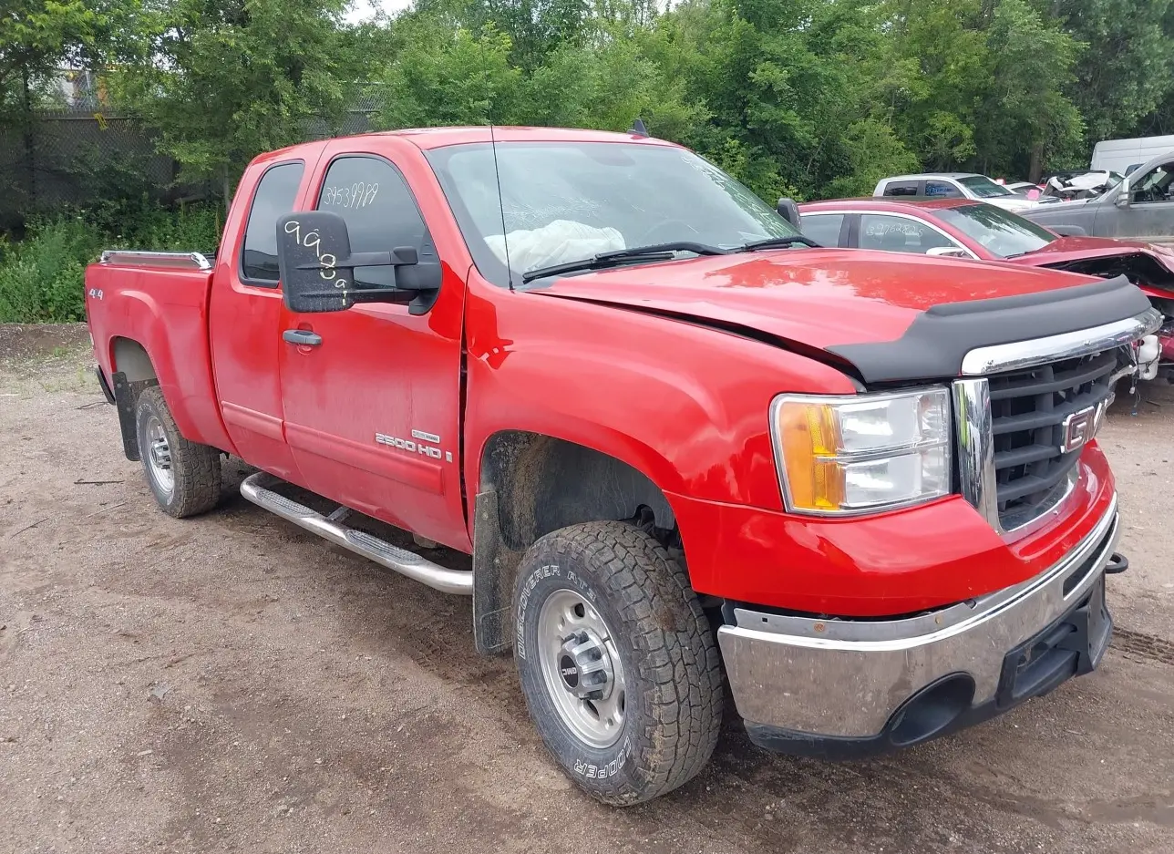 2008 GMC  - Image 1.