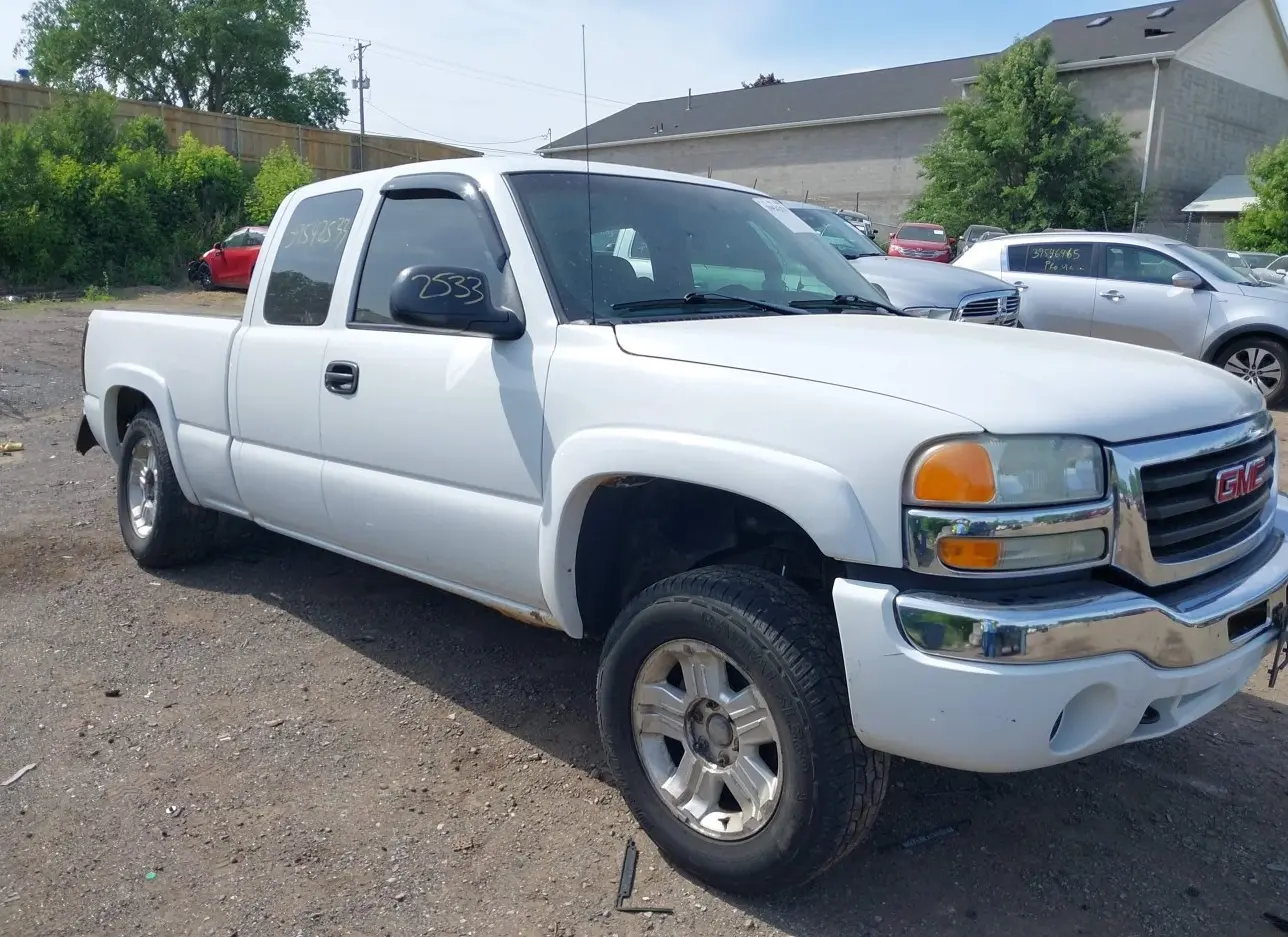 2003 GMC  - Image 1.