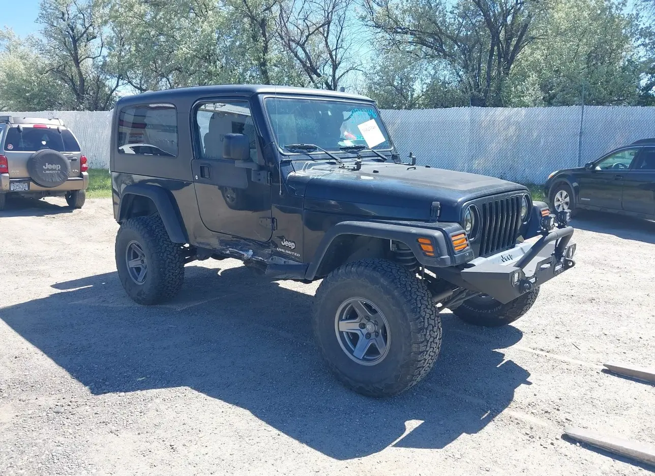 2005 JEEP  - Image 1.