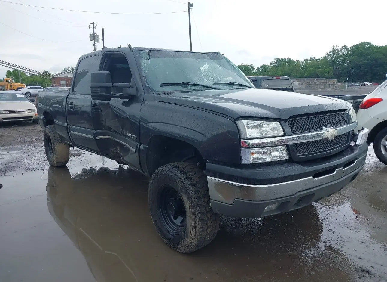 2004 CHEVROLET  - Image 1.