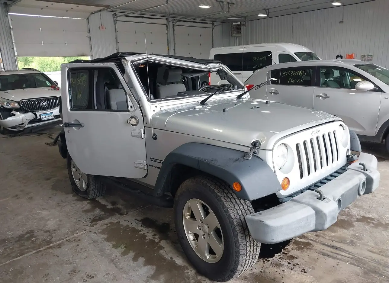 2010 JEEP  - Image 1.