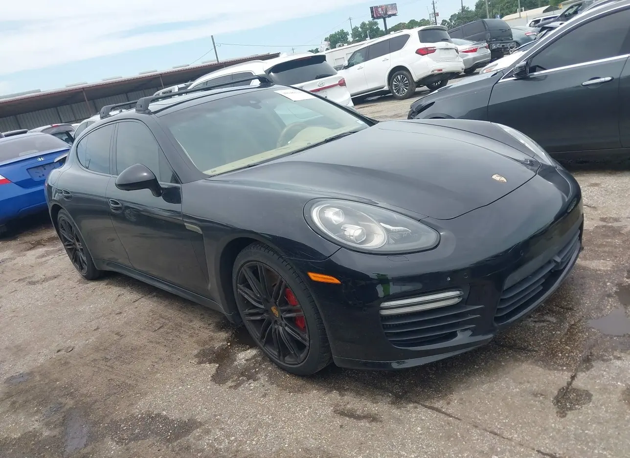 2015 PORSCHE  - Image 1.