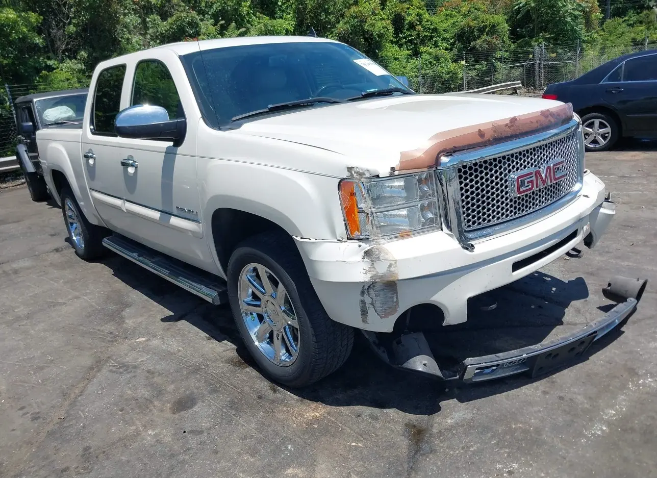 2012 GMC  - Image 1.