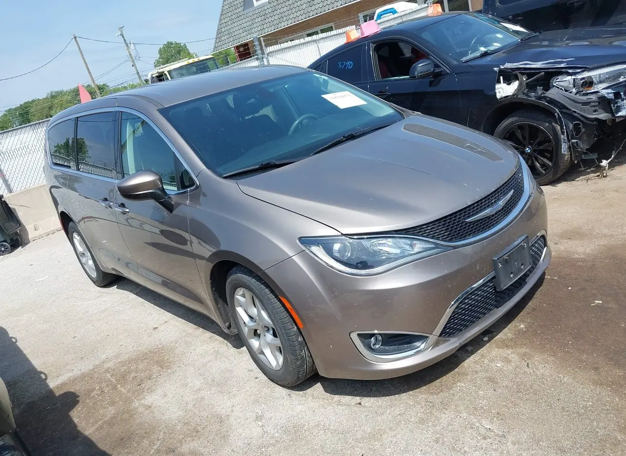 2017 CHRYSLER  - Image 1.